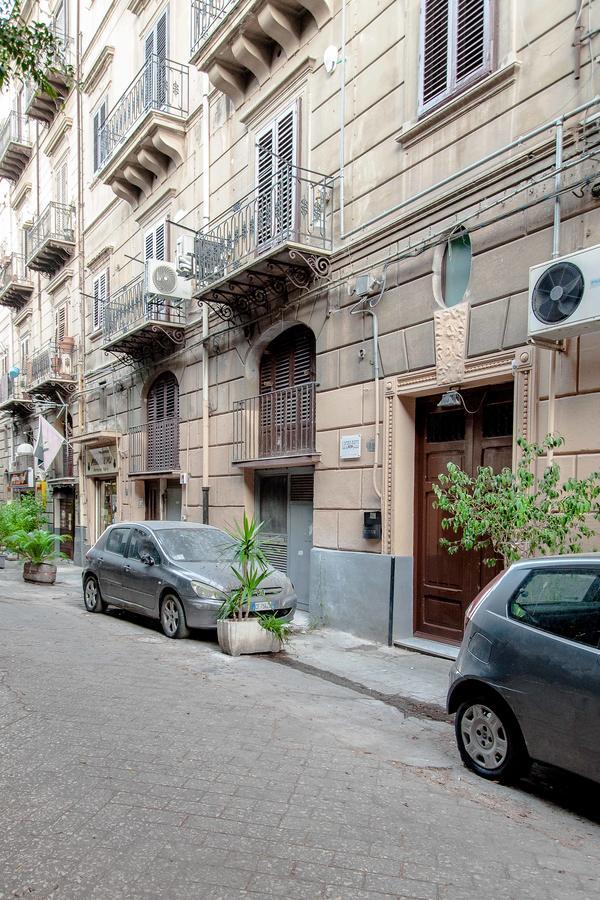 Bed and Breakfast L'Opera Buffa Palermo Exterior foto